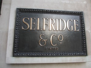 Selfridge sign
